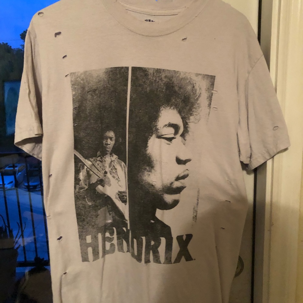 Jimi Hendrix shirt